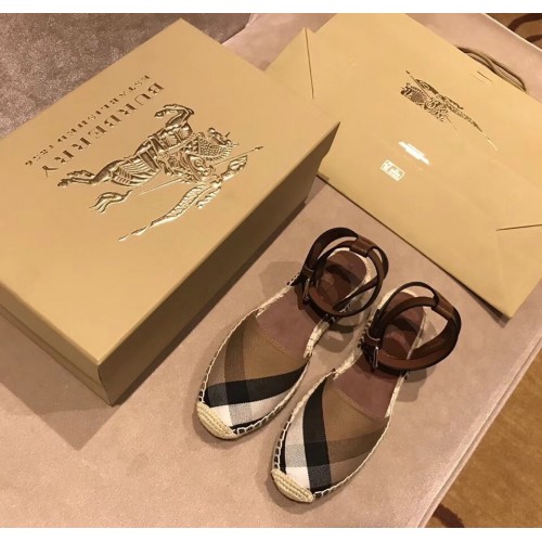 Burberry Flat 004